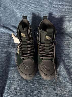 Vans Sk8-Hi MTE-3 GORE-TEX Shoes Scarab/Grape Leaf